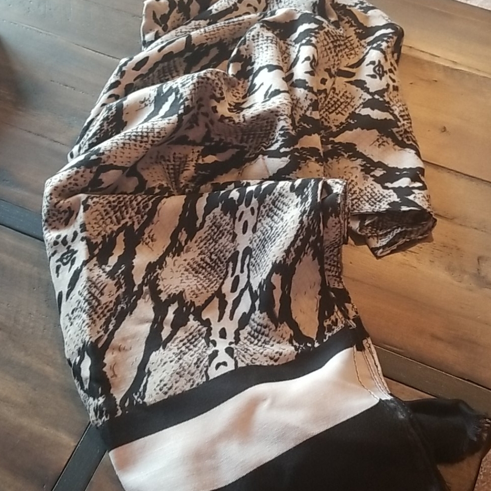 FALL COLLECTION PYTHON Snake wrap